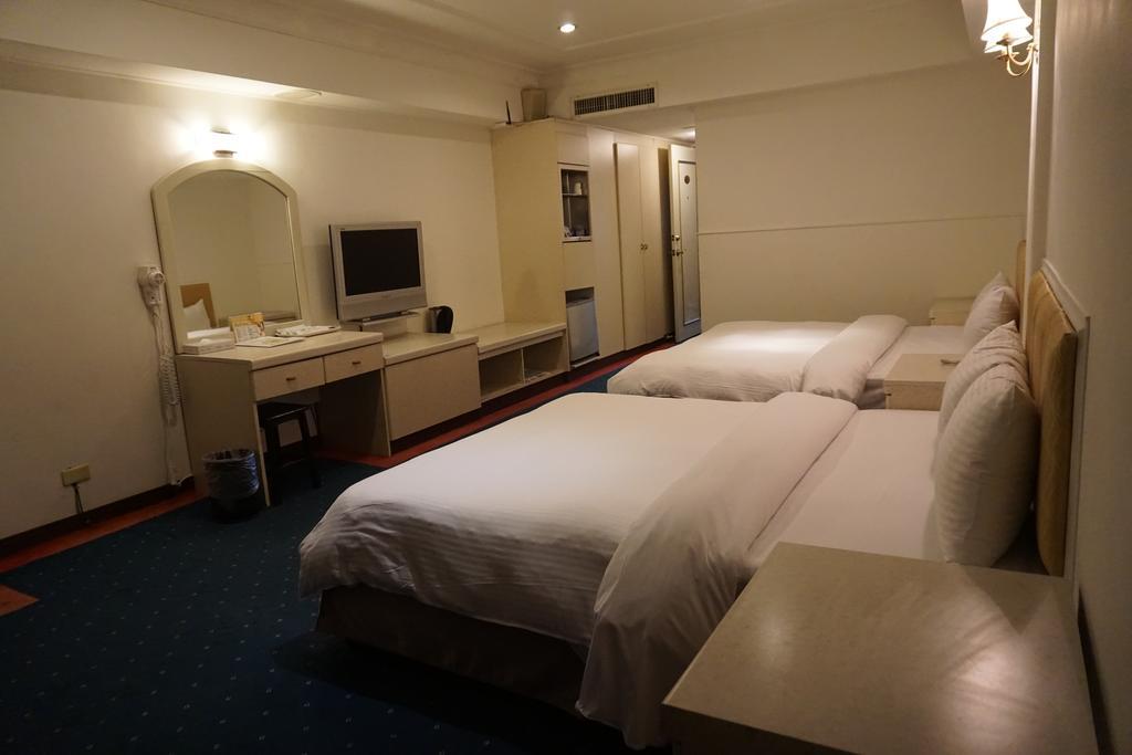 Taitung Bali Suites Hotel Exterior photo