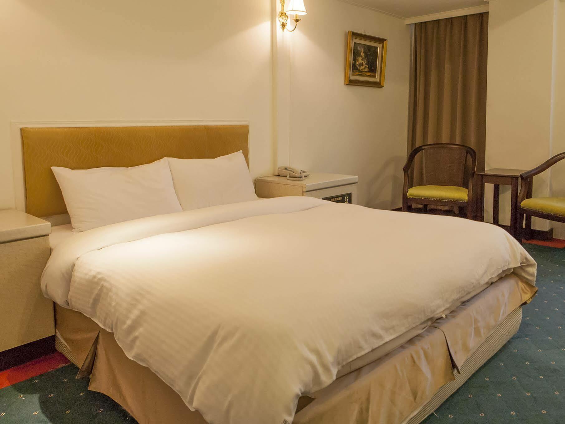 Taitung Bali Suites Hotel Exterior photo